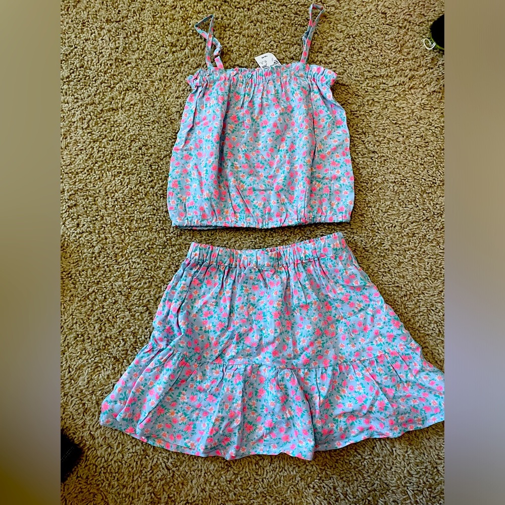 The Children’s Place top/skirt set